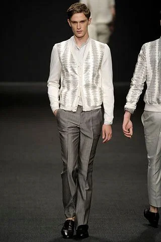 Look 18